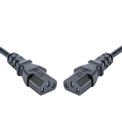 中国 Industrial Socket Power Cable Three Plug Power Extension Cable Electrical Equipment Female Electrical Socket 販売のため