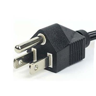 中国 China Factory Industrial Three Core Power Cord Cord Male Plug European Standard Waterproof Mains Plug 販売のため