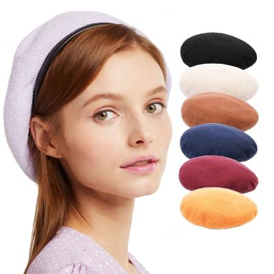 China 2021 Comfortable Logo Embroidery Black French Wool Beret Hat Custom Warm Hat for Women and Men for sale