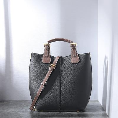 China PORTABLE Tote Bag Large Capacity Simple Shoulder Messenger Fashion Ladies Leather Bucket Bag Wholesale for sale