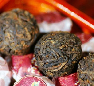 中国 有機性 Pu Erh 小型 Tuo Cha の強力な味の調理されたユンナン Puer の茶ケーキ 販売のため