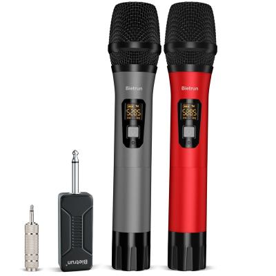 China Handheld Microphone Bietrun Microphone-WXM02 Wireless, 160ft Range, UHF Metal Dual Mic Karaoke System Handheld Dynamic with Rechargeable Receiver for sale