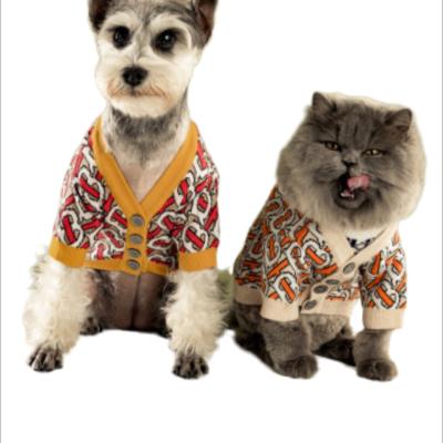 China Best Viable Selling Designers Luxury Winter Warm Dog Clothes Sweater for sale