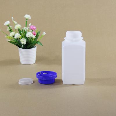 China Wide Mouth HDPE Plastic Reagent Bottle Square Corrosion Resistant 1L for sale