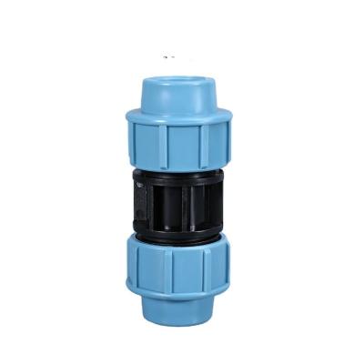 China Garden Hose Faucet Flange Connection Used in IBC Tank Adapter for Plastic Connector for sale