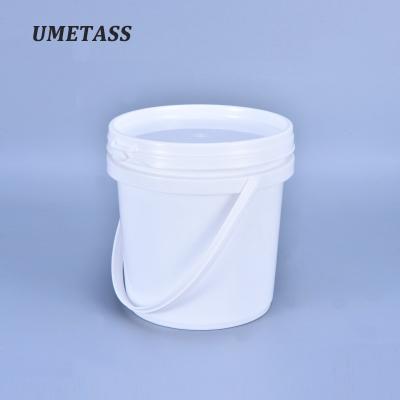 China Plastic Round Bucket Pail With Lid And Handle For Packaging With Silk Screen Printing for sale