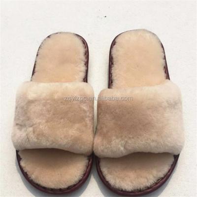 China Anti-Slippery Slip On Lightweight Wool Collar Sole Fur Slippers Women Slipper for sale