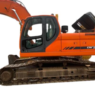 China Hot Selling Construction Machinery Easy Earthmoving Operation Original Used Korea Excavator DX300LC In Good Condition With High Efficiency for sale