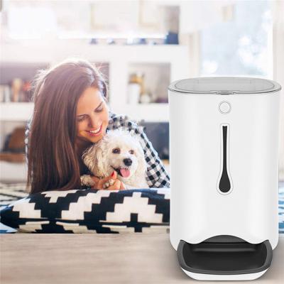 China Viable Smart Pet Food Dispenser Battery Operated Smart Switch Dog Dog Driver Pet Feeder for sale