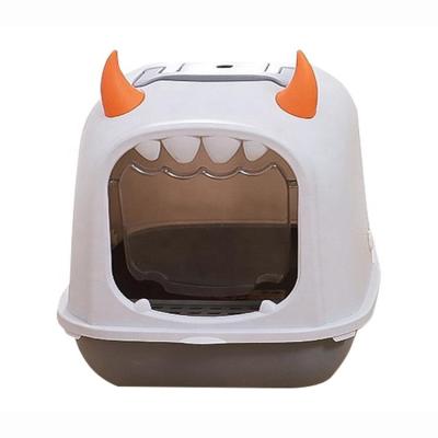 China Cat Toilet Indoor Enclosed Plastic Stored Cat Toilet Automatic Self Cleaning Cat Litter Box With Scoop for sale