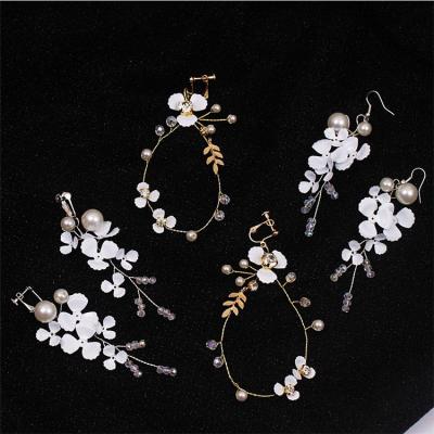 China Handmade Handmade Earrings Hair Ornaments Wedding Earrings and Bridal Earrings for sale