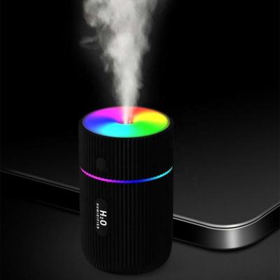 China Led Changing Light New Arrival Portable Car Air Humidifier Air Freshener Diffuser/Car Perfume Humidifier and for sale