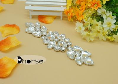 Chine Embellissements faits main de fausse pierre de Bling Bling Diamante pour la ceinture nuptiale Sash à vendre