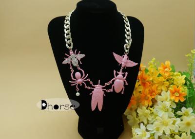 China Pink Cartoon Pendant Rhinestone Handmade Beaded Necklaces For Ladies for sale