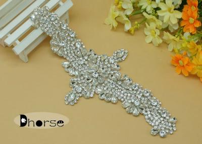 China Cosa en los Appliques nupciales del diamante artificial cristalino de la joyería de Bling para el vestido de boda en venta