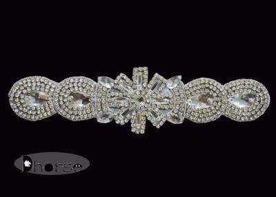 Cina Applique nuziale di Sash del cristallo di rocca in rilievo d'argento per il vestito da sposa in vendita