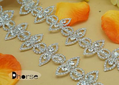 China Custom Clear Rhinestone Chain Trim With Flower Shape For Dresses for sale