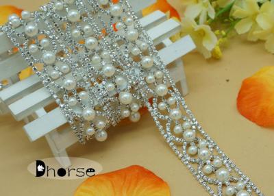 China Sliver Clarclear Rhinestone Trim Chain With Pearl For Wedding Dresses for sale