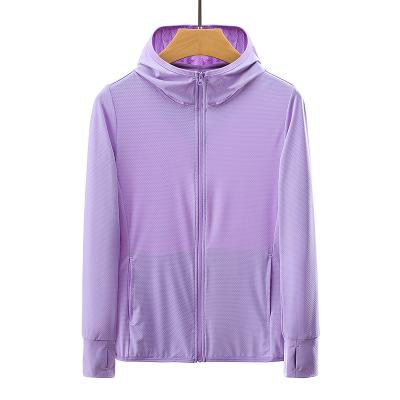 China Long Sleeve Womens Sun Protection UPF 40+ UV Outdoor Jacket Hooded Skin Apparel For Running , Hiking for sale