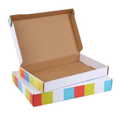 China Recyclable Custom Print Corrugated Paper Gift Announcement Box For Dress for sale