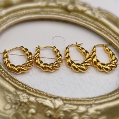 China Xiqi Cute Factory Brass Or Sterling Silver Crescent Shape Fashion Circle Custom Earring For Women for sale