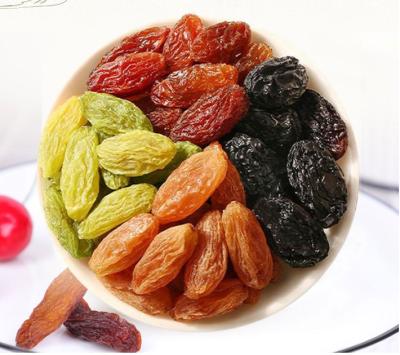 China Xinjiang dry raisin dried green raisins for sale