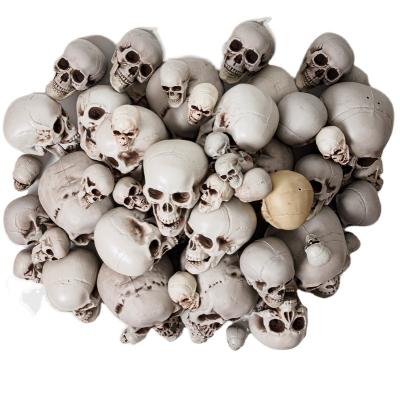 China Plastic Simulation Of Horror Plastic Skeletons Halloween Skeletons Decorative Props Ornaments for sale