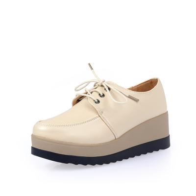 China Fashion\Comfortable\Durable\Breathable\Comfortable Casual Outdoor Leather Shoes\Lighted Thick-soled Ladies Small Shoes Stepped Women's Shoes Banquet Party Girls Sneaker for sale