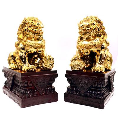 China Europe Wholesale Resin Open Pairs of Lion Mold Sculpture Home Decor A of Feng Shui Lion Fortune Golden Chinese Lion Statue for sale