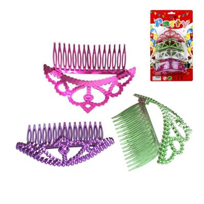 China Wholesale Plastic Gift Fashion Pretend Small Game 8cm Toys Plastic Crown Ornament Charm For Girls for sale