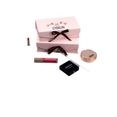 China Custom Luxury Girl Recyclable Pink Lipstick/Foundation/Makeup Brush Womens Valentines Holiday Ladies Cosmetic Set Gift To Make Up Packaging Box for sale