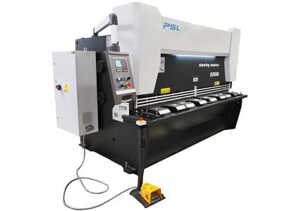 China Máquina de corte de corte automática de la guillotina de la chapa de la máquina 400V 60HZ del CNC en venta