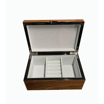 China Handmade Luxury Natural Wooden Lathe Craft Gifts Jewelry Case Jewelry Organizer Wooden Box for sale