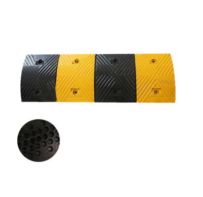 China Automobile Parking Slope Limit Buffer Belt Road Road Brake Rubber Heavy Duty Speed ​​Bump for sale