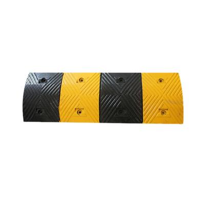 China New Arrivals Heavy Duty Rubber Road Barrier Speed ​​Bumps 500*425*70mm for sale