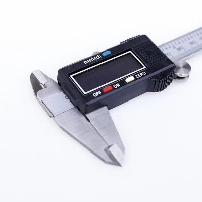 China Outdoor /inside/depth/step measurement hot sale digital vernier caliper 0-200mm for sale