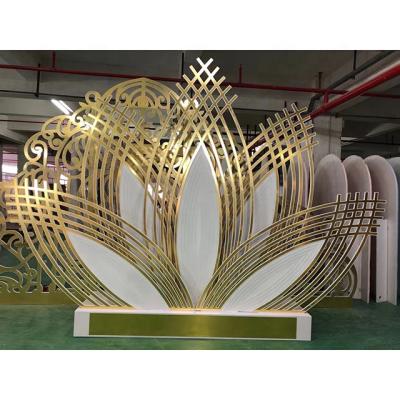 China 2021 New Modern Elegant Five Design PVC/Acrylic Leaf Lotus Children's Party Background Wall White Gold Wedding Backdrop Decor Luxury for sale