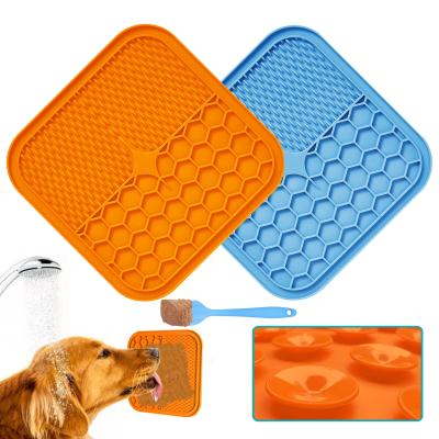 China Automatic Silicone Dog Grooming Lick Mat Slow Feeder With Suction In Wall Safe Mat Bowl Material For Dog Bathing Training Grooming for sale