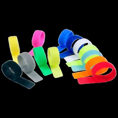 China Containment Cables 20*180mm Customized Logo Adjustable Suitcase Tether Nylon Ties Multicolor Hook And Loop Cable Tie for sale