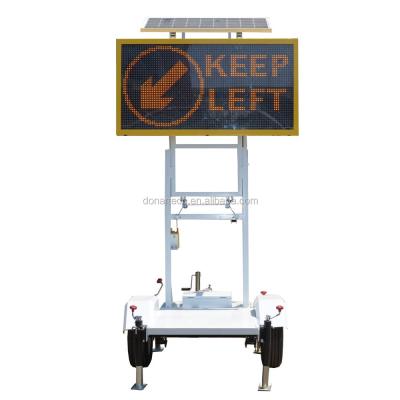 China Trailer Solar Powered Variable LED Display Message Sign DN-VMT1A-B2 for sale