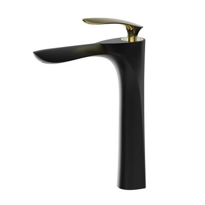 China Metered Faucets Installed 3 Hole Waterfall Sprinkler Black Outdoor Brass Tub Faucet for sale