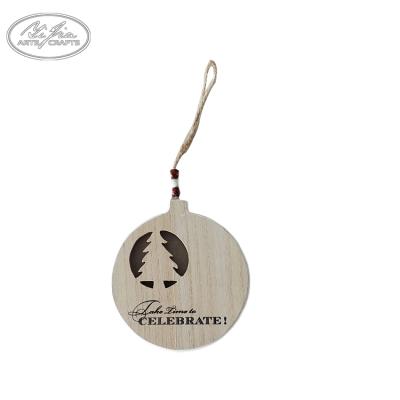 China Wholesale DIY Christmas Home Decoration Decorations Hanging Wooden Christmas Round Balls Tags Custom Craved Baubles for sale