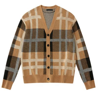 China 2022 Amazonom custom knitwear hot sale jacquard logo anti-shrink buttoned plaid cardigan v-neck wool cashmere coat men winter wool sweater men for sale