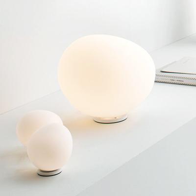 China Modern Modern Bedroom Bedside Home Office Indoor Designer Post Decorative Smart Table Lamp for sale