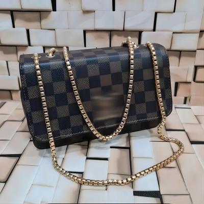 China Hot Selling Luxury Women's Chain Fashion Large Capacity Wholesale Fashion Tote Bags for sale