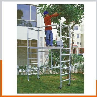 China Modern Folding Movable Aluminum Rolling Scaffold for sale