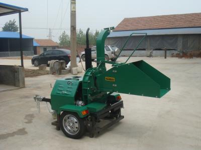 China Trailer Mounted Powerself  Woodchipper   W-18 en venta