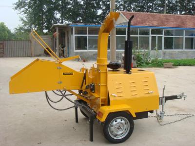 China Trailer Mounted Powerself  Woodchipper   W-40 en venta