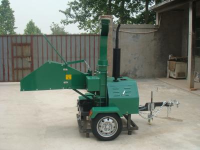 China Trailer Mounted Powerself  Woodchipper   W-22 en venta