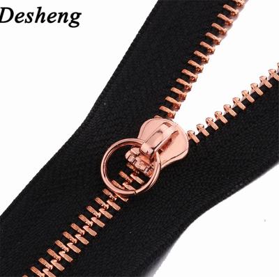 China Eco-friendly Metal Zipper Puller Rose Gold Zip Slider Auto-Lock Zipper Puller Puller Head for sale